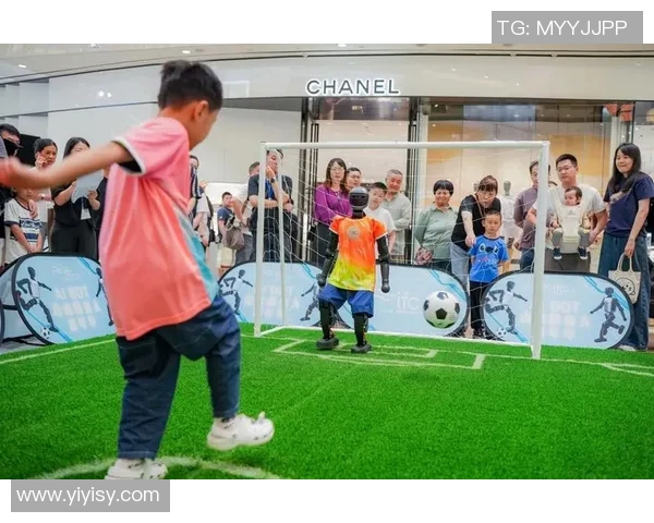 为0到3岁儿童打造的足球比赛直播乐趣体验与亲子互动活动