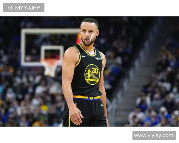 勇士3比0领先，库里30+表现震撼联盟，勇夺新赛季总冠军