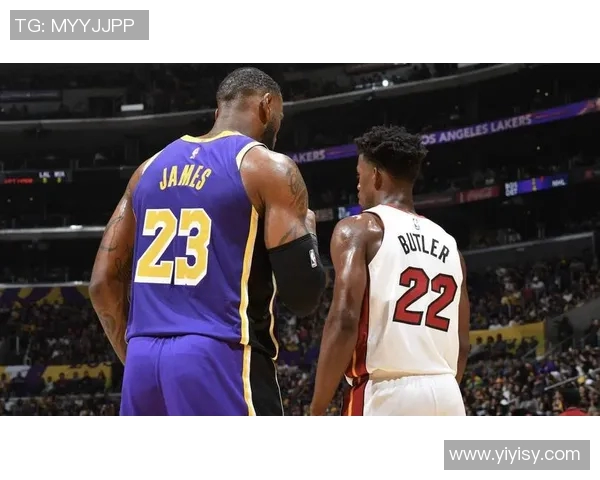 湖人对决热火精彩直播尽在雨燕平台，篮球迷不可错过的赛事盛宴