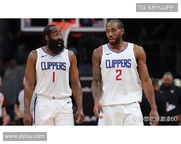 快船与勇士激战四月十九NBA季后赛精彩对决引发球迷热议