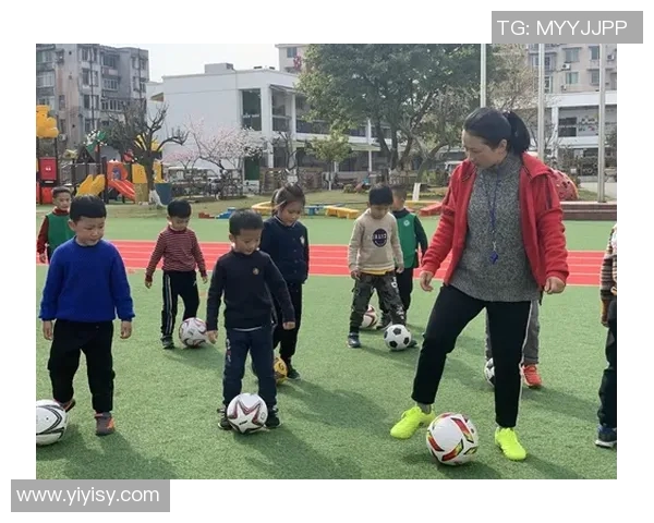 小孩如何通过网络直播轻松观看足球比赛提升兴趣与理解能力