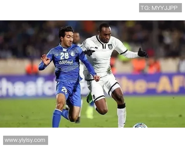 德黑兰独立队与哎杜哈尼的激烈对决展现足球魅力与战术智慧